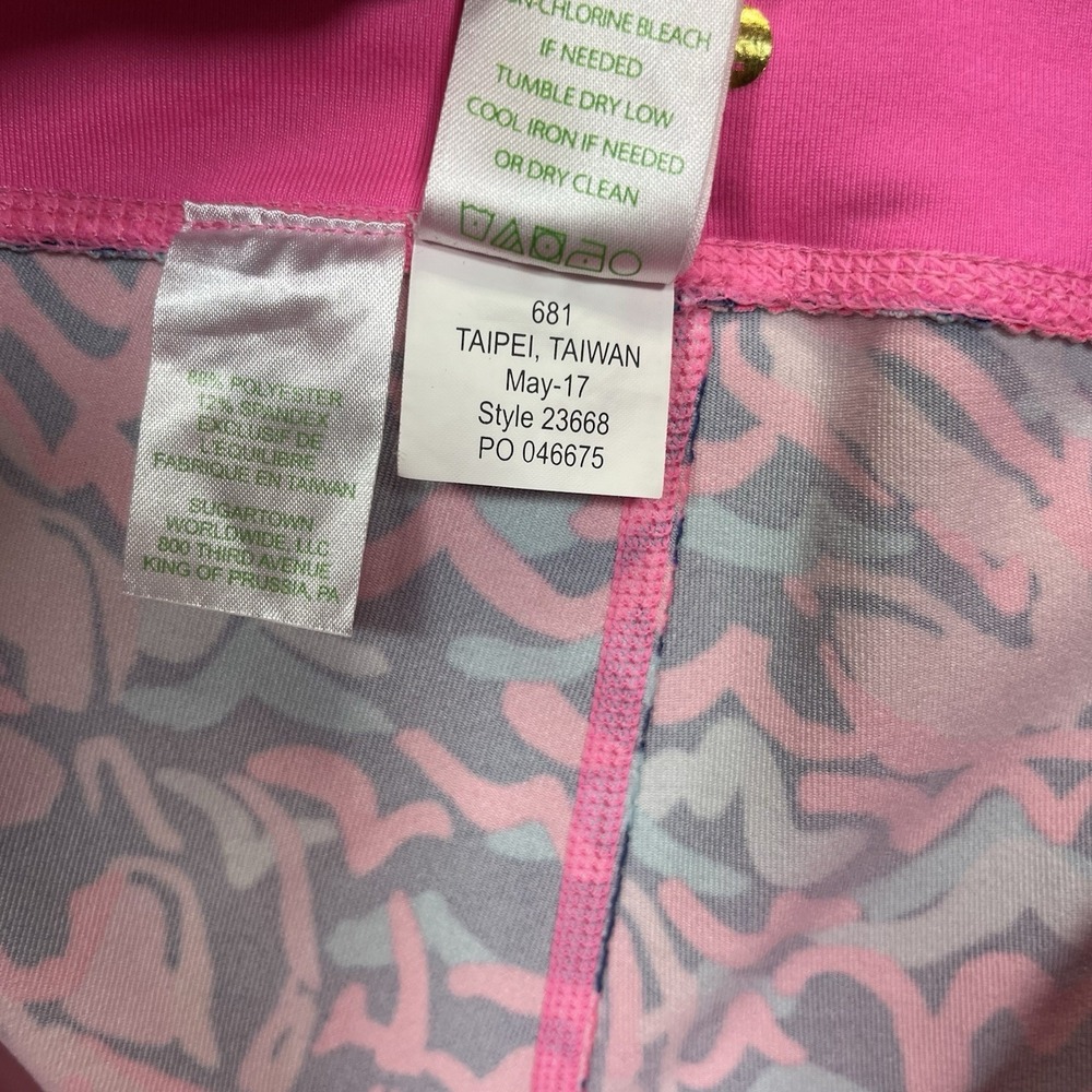 Lilly Pulitzer L Luxletic Weekender Crop Leggings Lobstah Roll Print Pink Navy - Picture 6 of 8